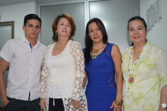 Antonio Parra, Oliva Parra, María Alejandra Ipus y Luisa Duque.